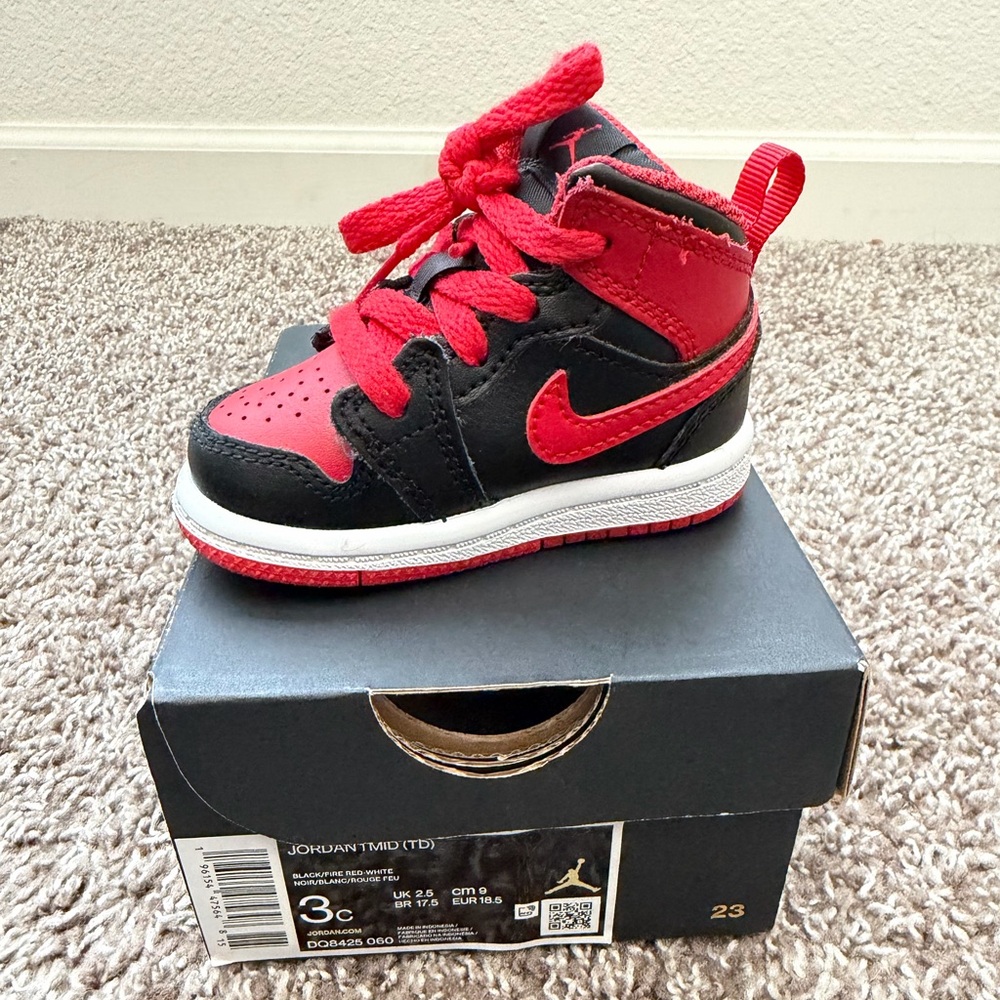 Jordan Toddler High-Top Sneakers in Red and Black